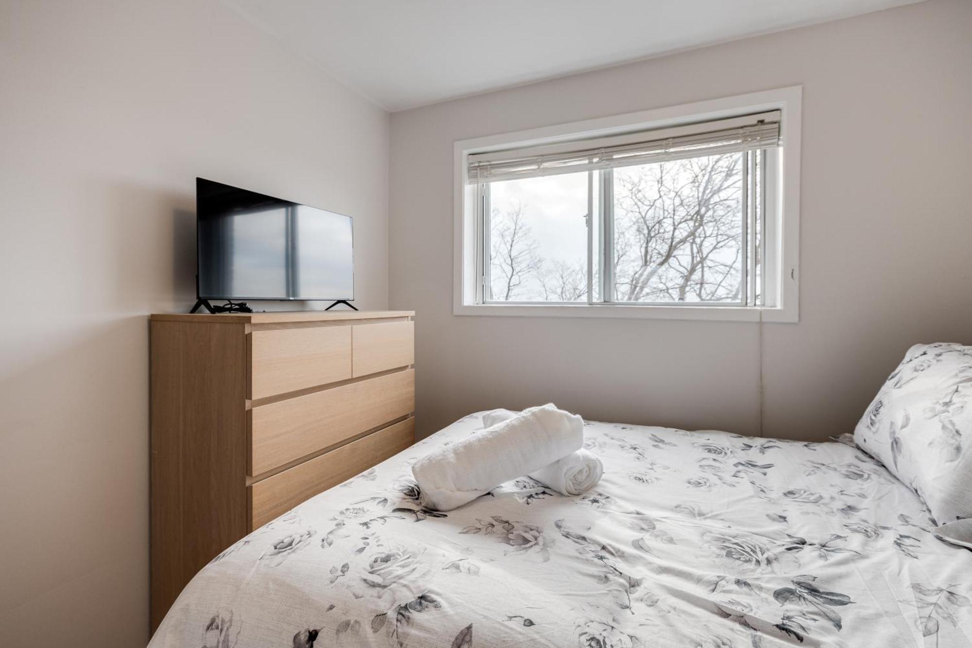 Eglinton West Guest Suite Toronto Kültér fotó