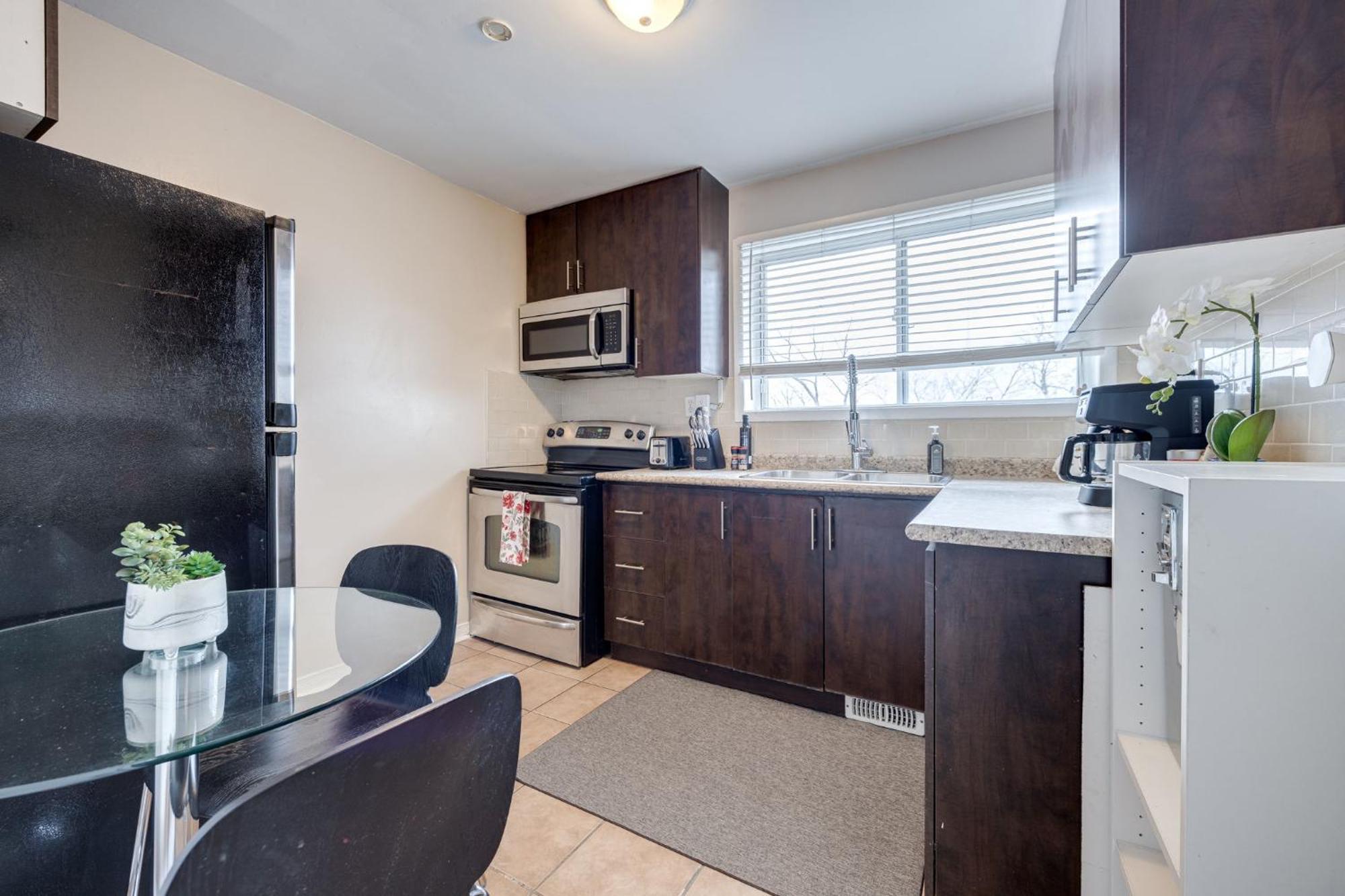 Eglinton West Guest Suite Toronto Kültér fotó